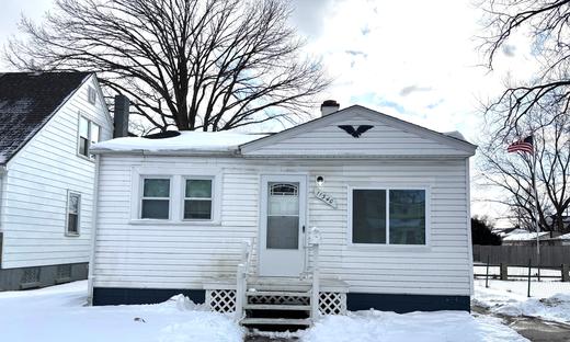 11340 Fisher Avenue, Warren, MI 48089: Adorable 2 bedroom Warren Ranch - FOR LEASE