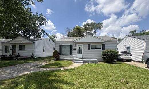 20147 Atlantic Ave, Warren Mi 48089: Adorable Warren Ranch