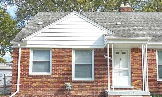 23756 Brittany, Eastpointe, MI 48021: Completely Updated 3 Bedroom/1 Bath Side by Side Duplex