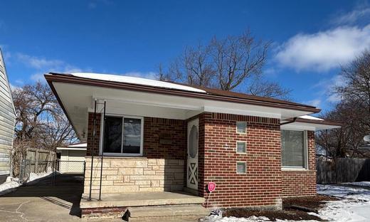 28758 Leona Street, Garden City, Michigan  48135: Garden City 3 BR Brick Ranch