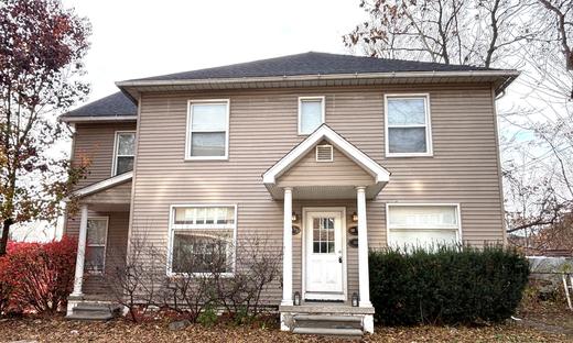 99 Clinton St, Mt. Clemens, MI 48043: 2 BR main floor unit in downtown Mt. Clemens - FOR LEASE